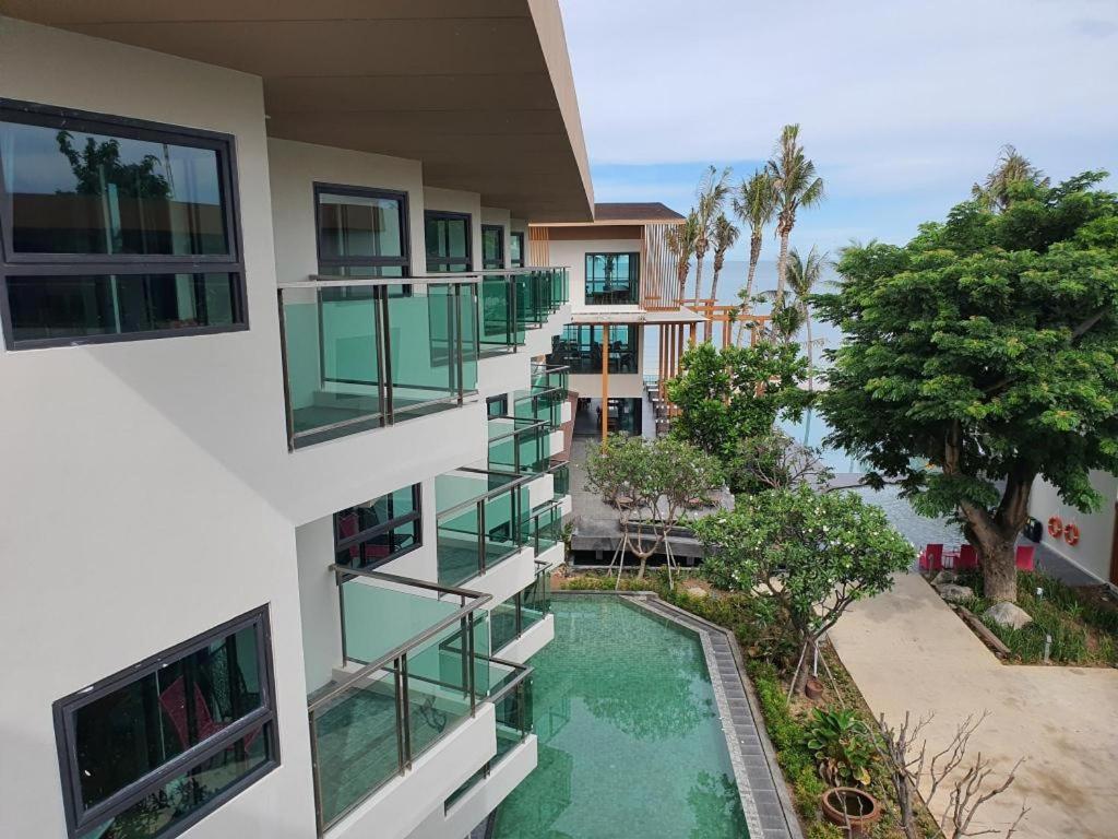 Eco Cozy Beachfront Resort Chaam Hua Hin Exterior foto