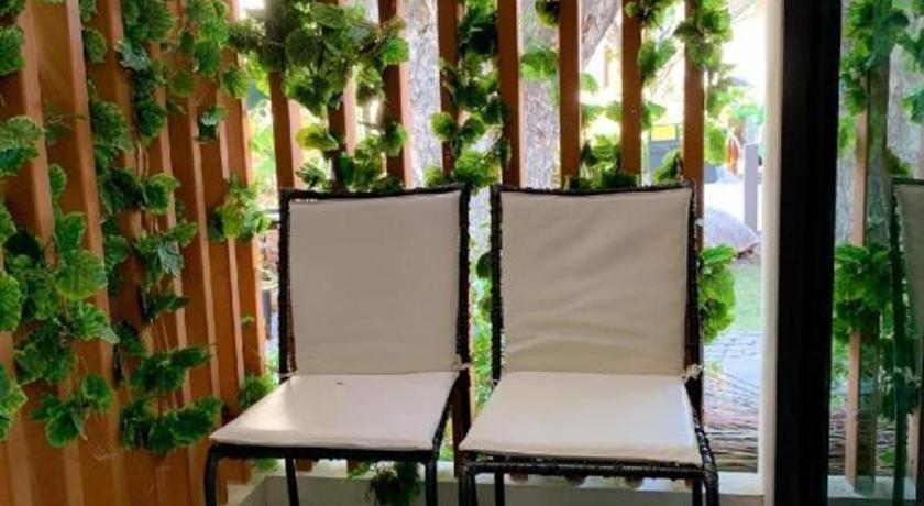 Eco Cozy Beachfront Resort Chaam Hua Hin Exterior foto
